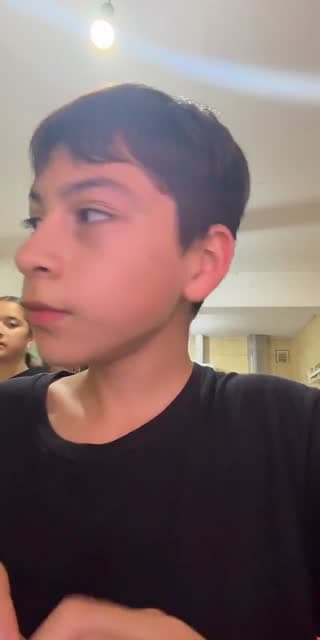 @guii.olmos TikTok live stream