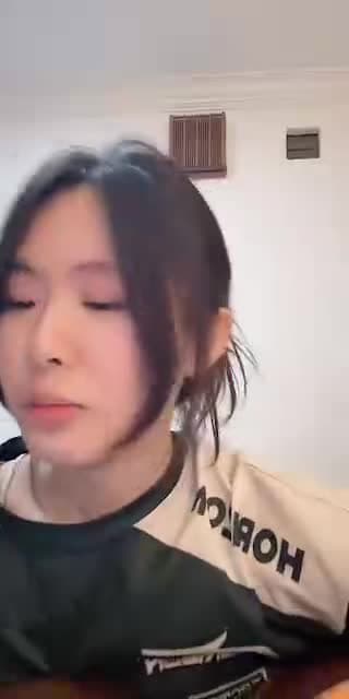 Past TikTok live: come n yap with me~ 💗 by @lesyeuxdelynjes