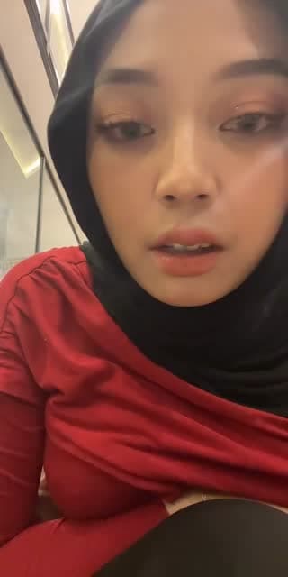 Past TikTok live: Gbt by @araamudrikah_