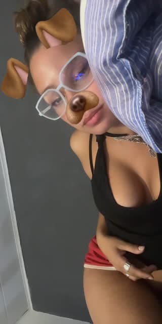 @vicky.castillo03 TikTok live stream