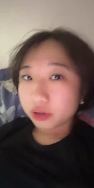 TikTok live: banker or player? by @isaiditskaori