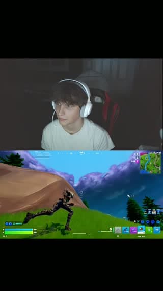 TikTok live: Suggest Games by @theyhategavinn