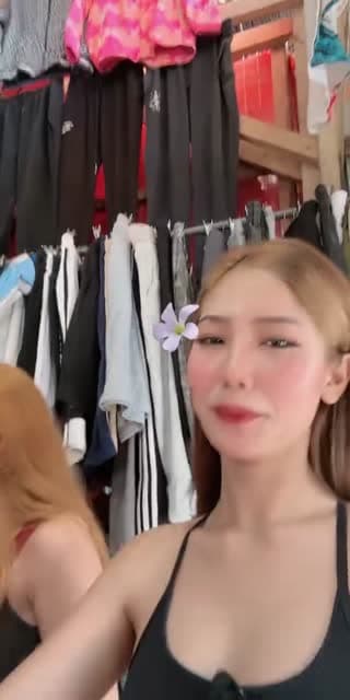 TikTok live: Hello po by @urwifeymary