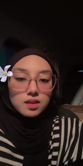 Past TikTok live: hello by @nurulizzaati