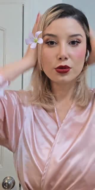 @lavidaconcelestee TikTok live stream