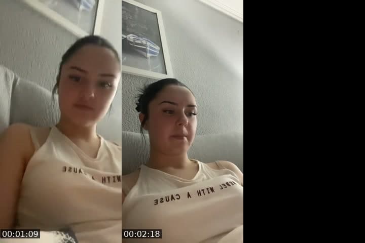 @by.lilyss15 TikTok live stream