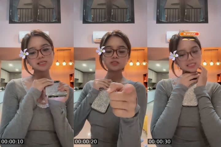 @adreanasaraa TikTok live stream