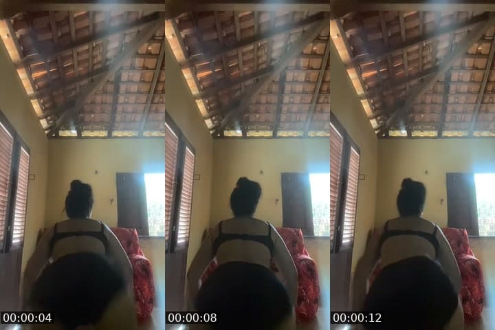 @lari_silva_48 TikTok live stream