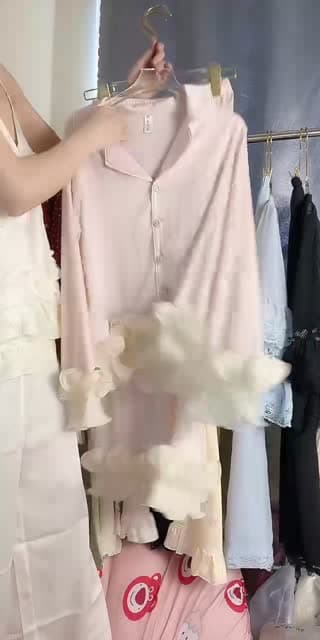 TikTok live: I love tiktok by @thanhmai11042