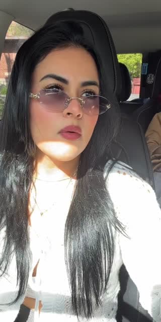 @leslymoya TikTok live stream