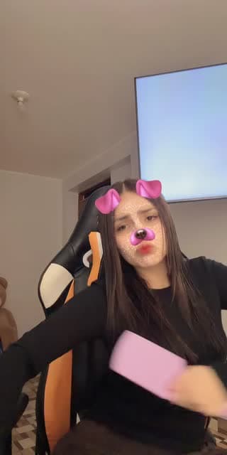 @yeseniayulizasilv TikTok live from 2026-05-10