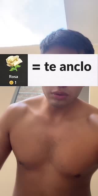 TikTok live: Amigos by @milordrenzo