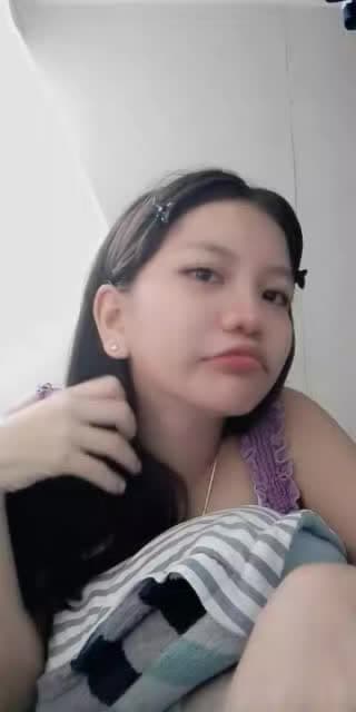 TikTok live: live now by @eunice.avinir