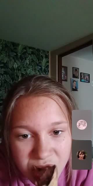 TikTok live: hejaa🩷hi🩷 by @aqalenusekek
