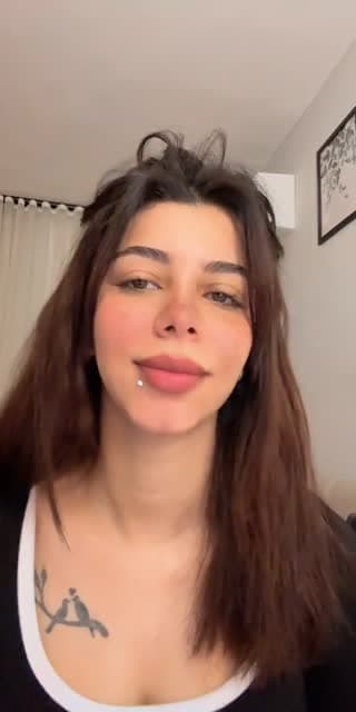 @bellaadeeb TikTok live from 2026-05-11