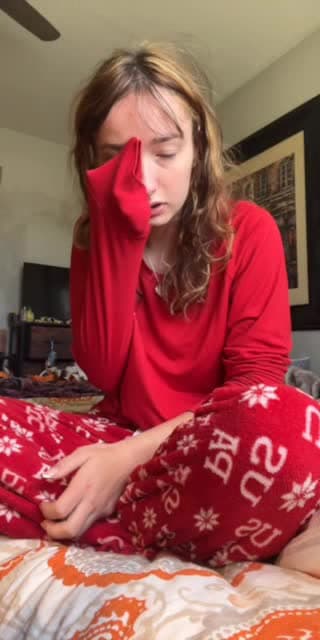 TikTok live: RISEEEE by @holdupisthatlillie