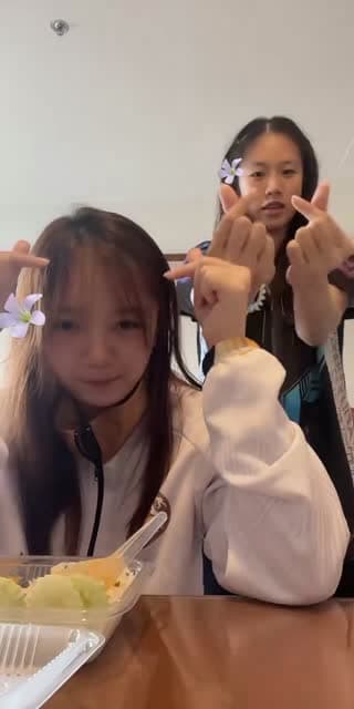 TikTok live: สุราดดดดด by @seawry_z