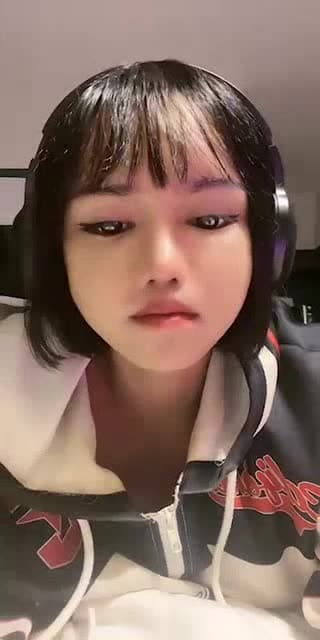 TikTok live: ike ike kimochiii by @myzrin0