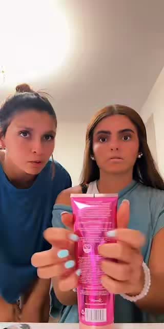 TikTok live: fun by @kyliesnotsosecrett