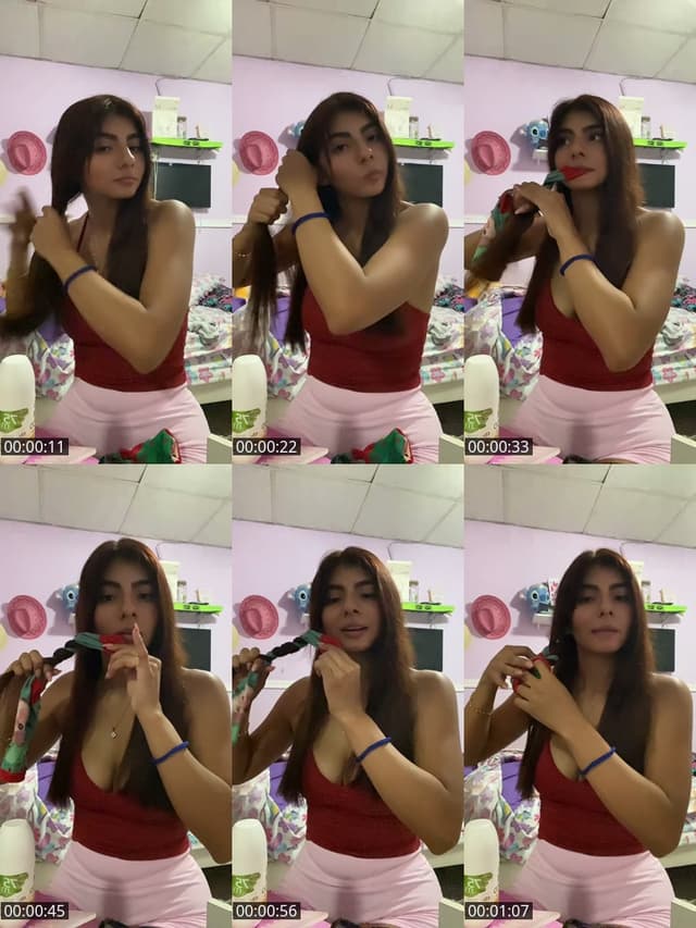 TikTok live: Haciendome ondasss by @anitaapz