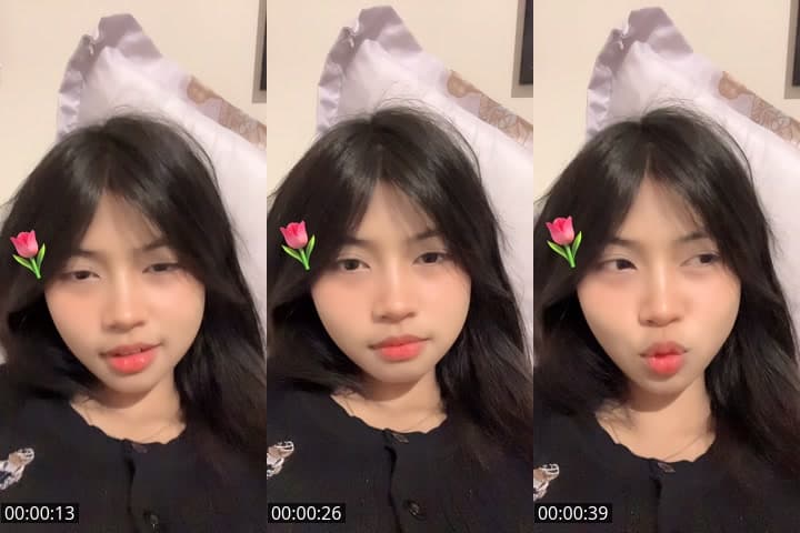 @agarstawberry TikTok live stream