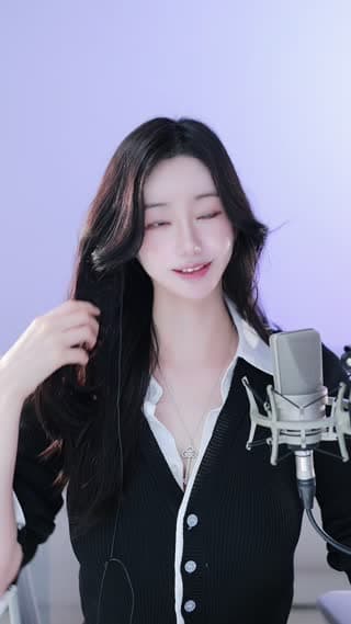 TikTok live: apple 잘 부탁드려요. by @apple__jjam