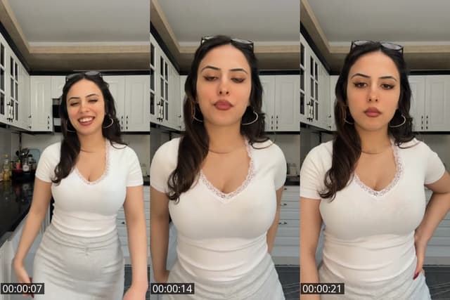 TikTok live: Biraz Sohbet biraz Zarafet. by @ireslase