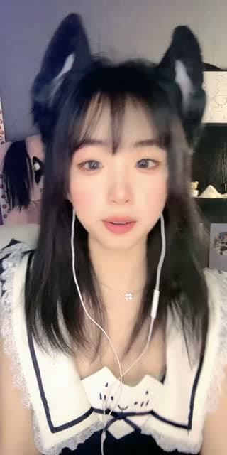 TikTok live: 读书失败，出来当主播（文盲主播） by @li20000852c