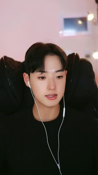 TikTok live: Lets Go LIVE! by @jaeynnk