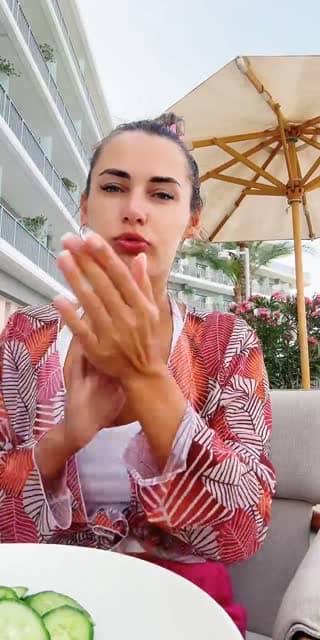TikTok live: не забудьте покушать by @xa_katy