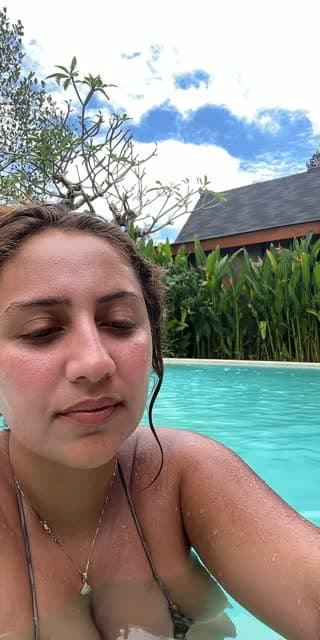 @farahlove111 TikTok live stream