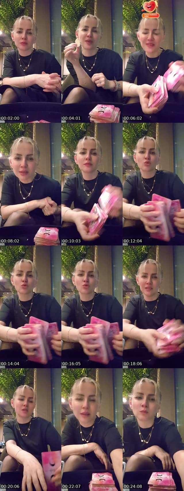 TikTok live: tarot by @ajnatarot
