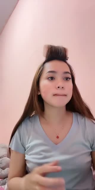 @nazwadwiff TikTok live