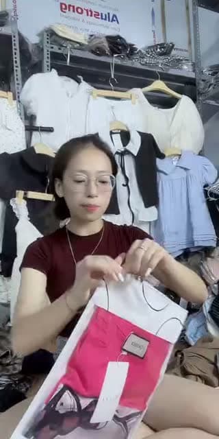 @bichhuyenday10 TikTok live
