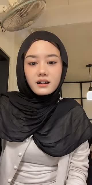 @sindyaw1 TikTok live stream