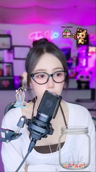 TikTok live: em manifest len A by @zuri3939