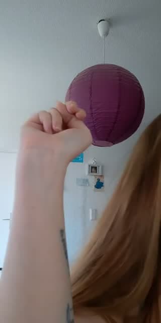@00000_000072 TikTok live stream