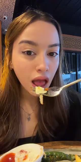 @nurahsxm TikTok live from 2026-06-19