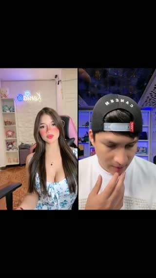 @keniaramirezof TikTok live stream