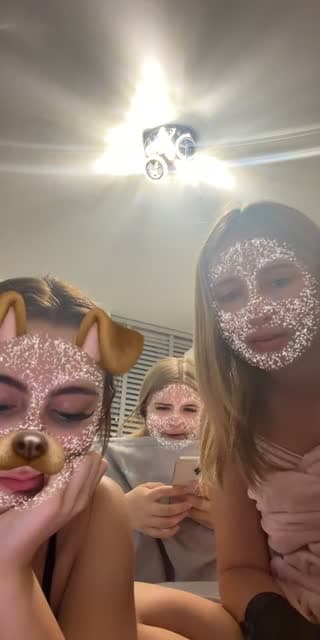 @lily17068 TikTok live