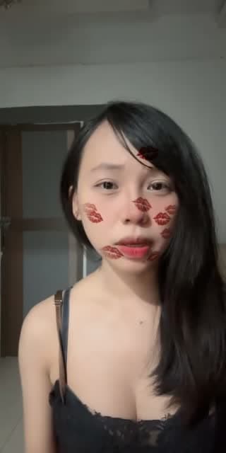 @bzang0402 TikTok live stream