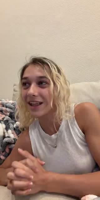 @gena_harris TikTok live
