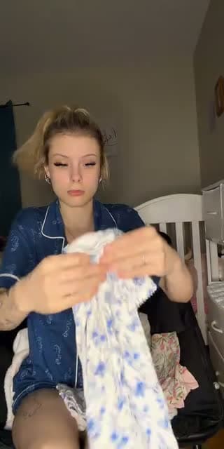 TikTok live: Welcome 🧡 by @exclusive4ellaa
