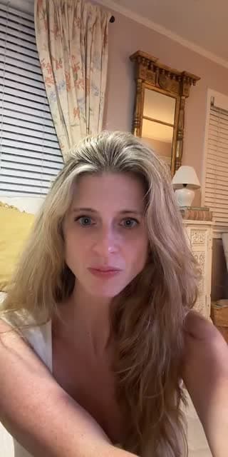 TikTok live: No place like home 🏠 by @sarahwithanh_1