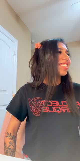 @lisbethbarc_ TikTok live stream