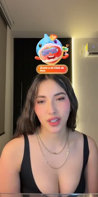 @mguzm26 TikTok live stream