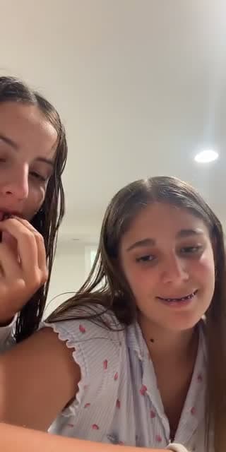 @claire_kapitan TikTok live stream