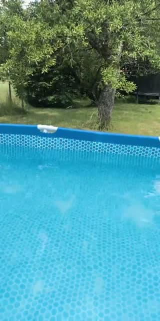 ❤️ L'eau est bien bonne 🤭 - @petite.meli.51