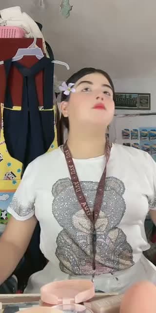 @anahi_.games TikTok live