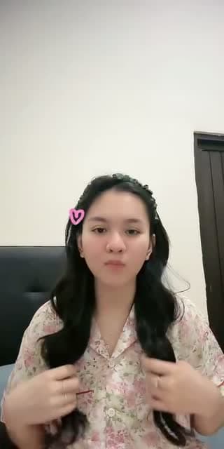 @alainaa___ TikTok live stream